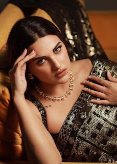 Himanshi Khurana 23 1 ma ke choder new hot choti golpo 2025